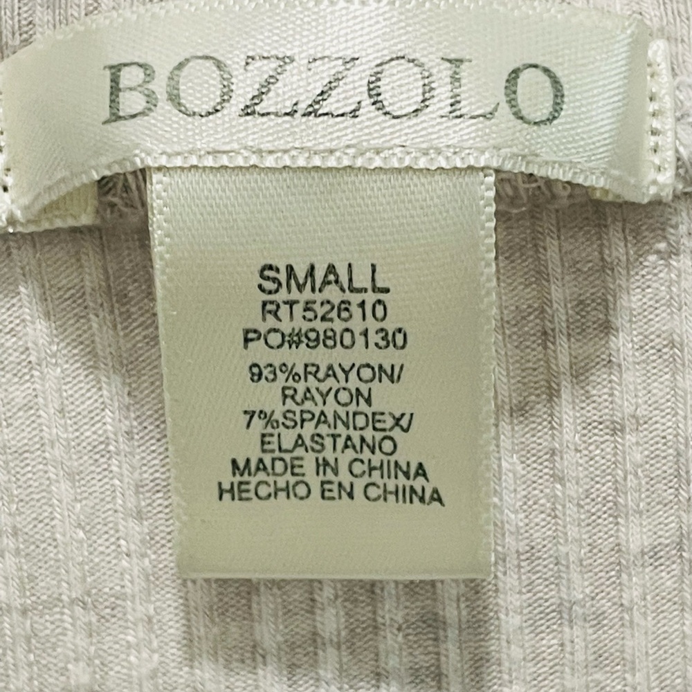 Bozzolo Light Gray Ribbed V-Neck Crop Top lightweight size small - Picture 7 of 7